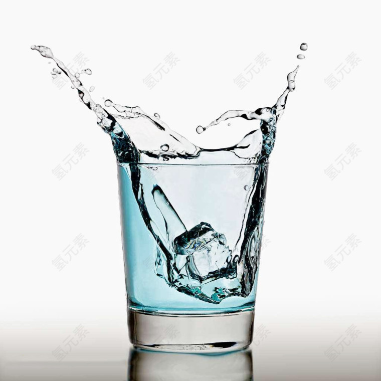 高清玻璃杯冰块素材