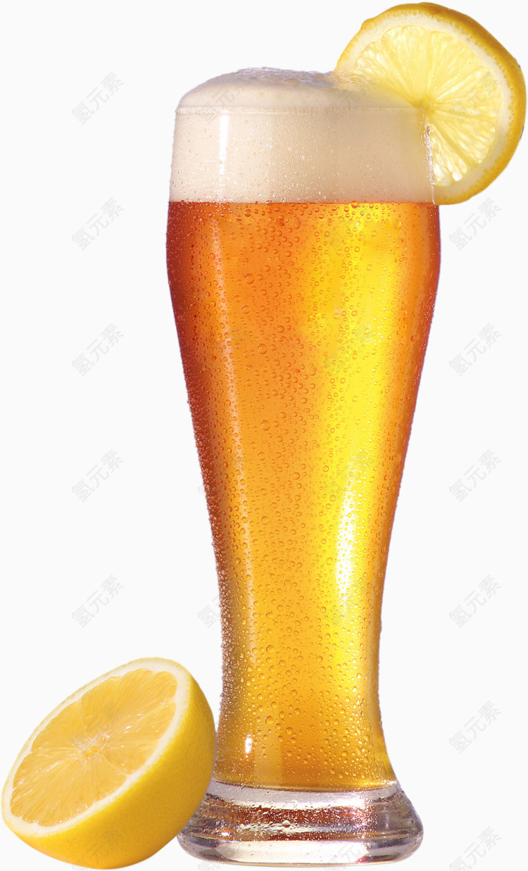 柠檬玻璃杯装啤酒