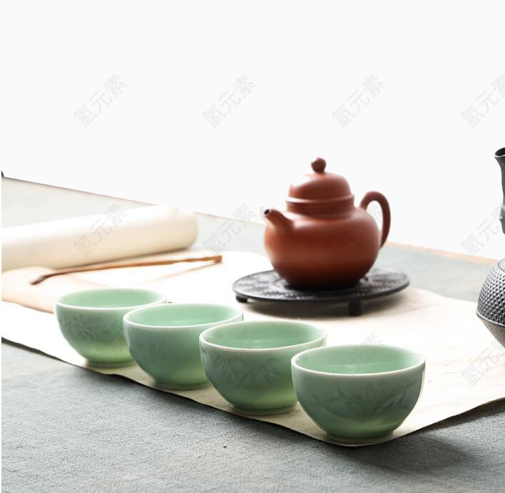 宣纸上的茶壶茶具