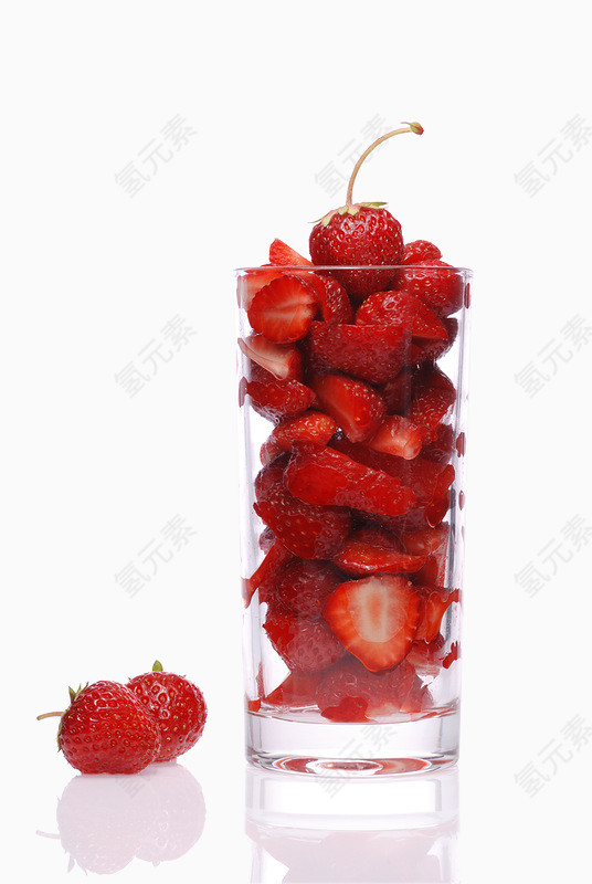 杯子里的草莓