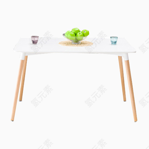 现代简约白色桌子