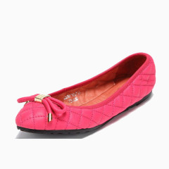 粉红色低帮鞋