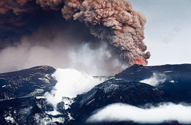 火山迸发的盛景