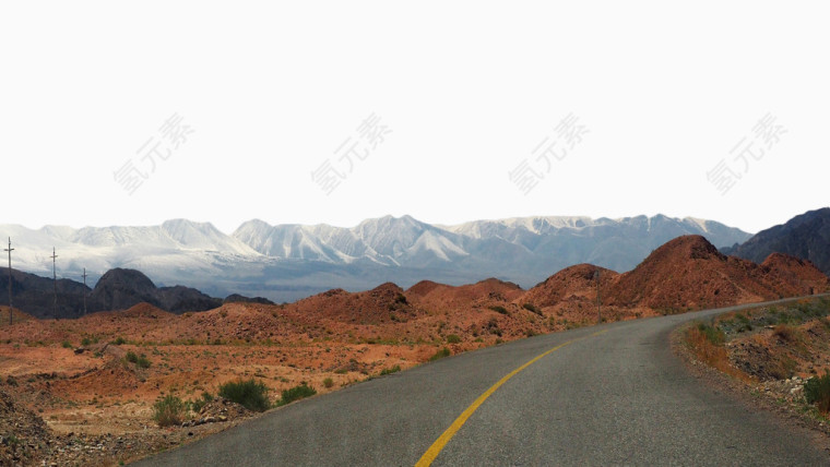 雪山下的公路