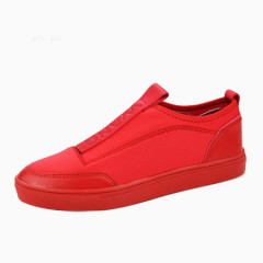 纯红色运动鞋