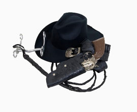 黑色的海盗帽和手枪