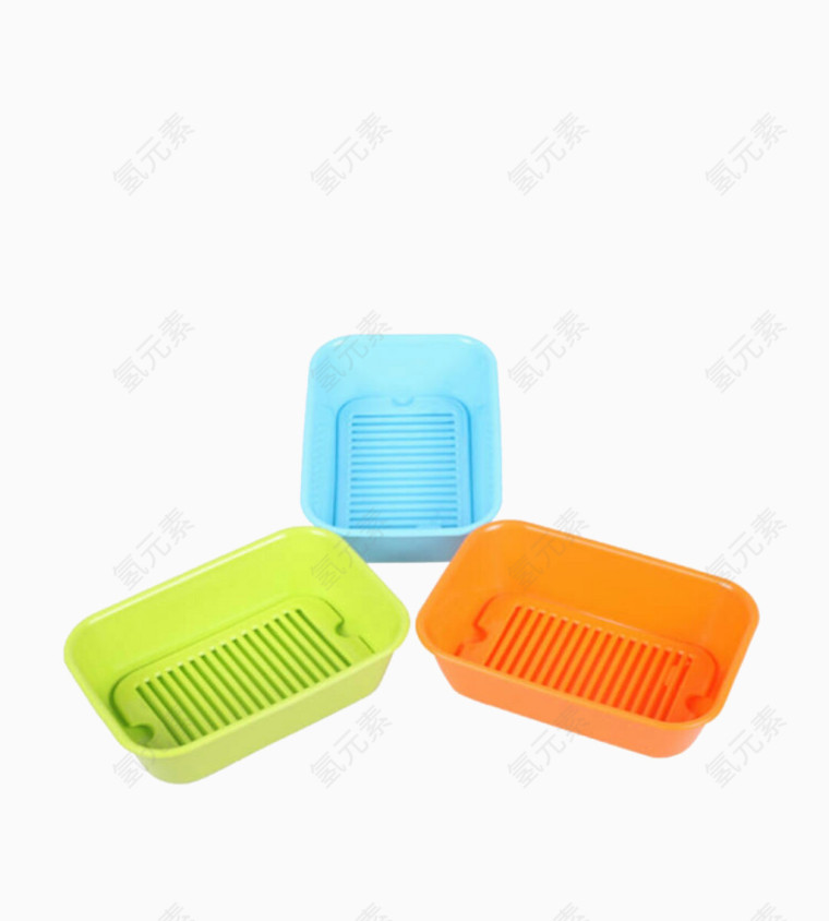 三个不同颜色的肥皂盒