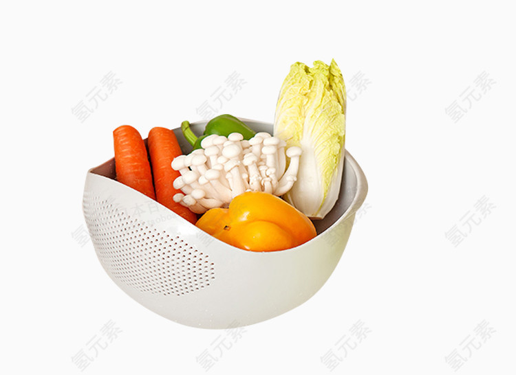 日式洗菜篮里的蔬菜