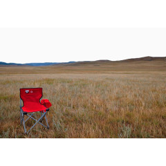 草原上的椅子