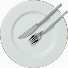 白瓷盘子和叉子