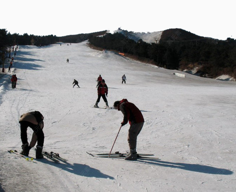 山中清理滑雪场下载