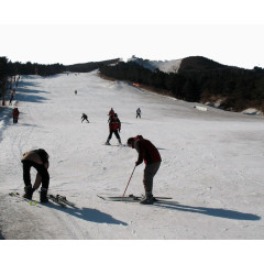 山中清理滑雪场