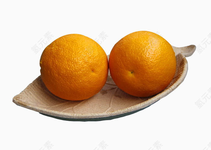 两只鲜橙子