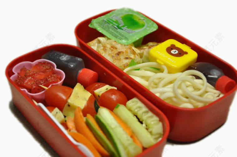 装满水果蔬菜的红色饭盒