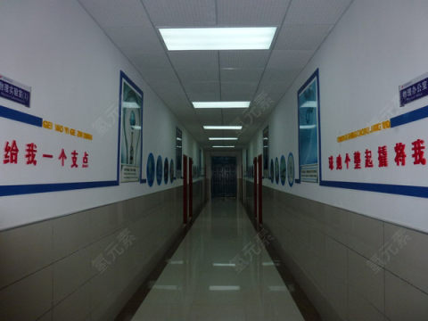 学校教室走廊下载
