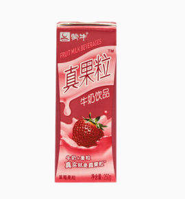 草莓真果粒牛奶饮品