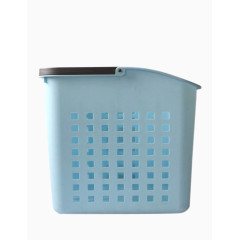 蓝色塑料洗衣篮