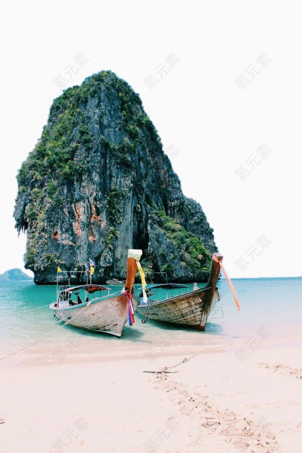 海滩小船与孤岛