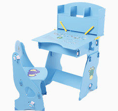 蓝色儿童桌椅