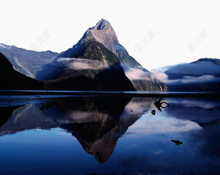 新西兰米尔福德峡湾风景区