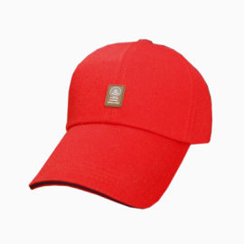 产品实物红色简约帽子