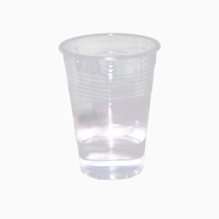 透明的水杯