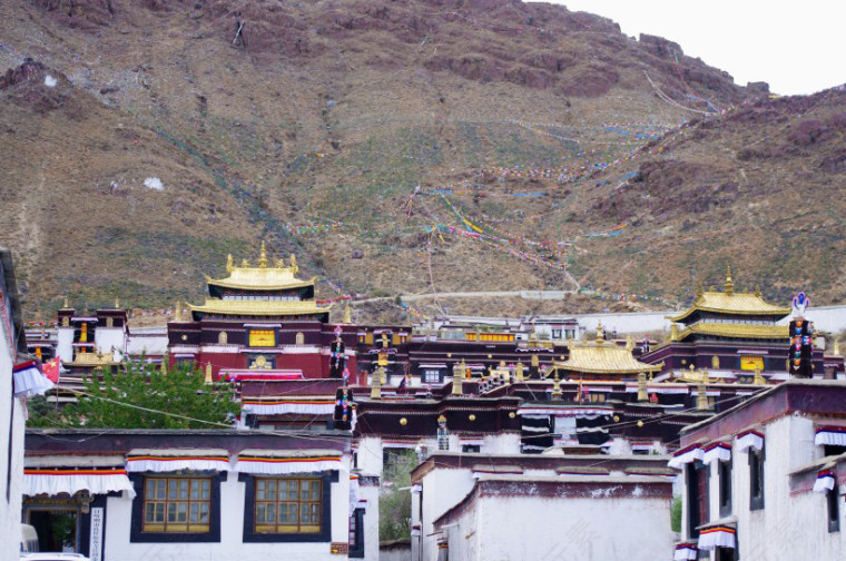 西藏扎什伦布寺一