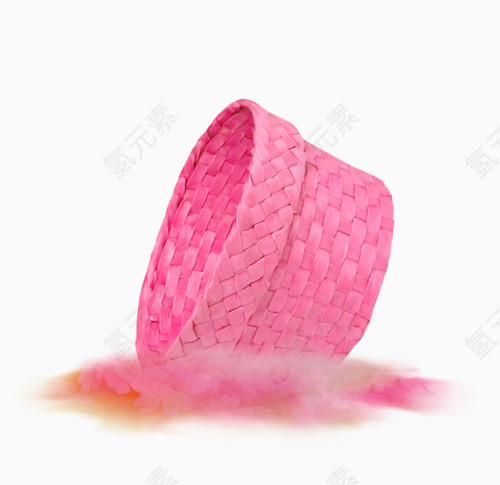 粉红色编制篮子
